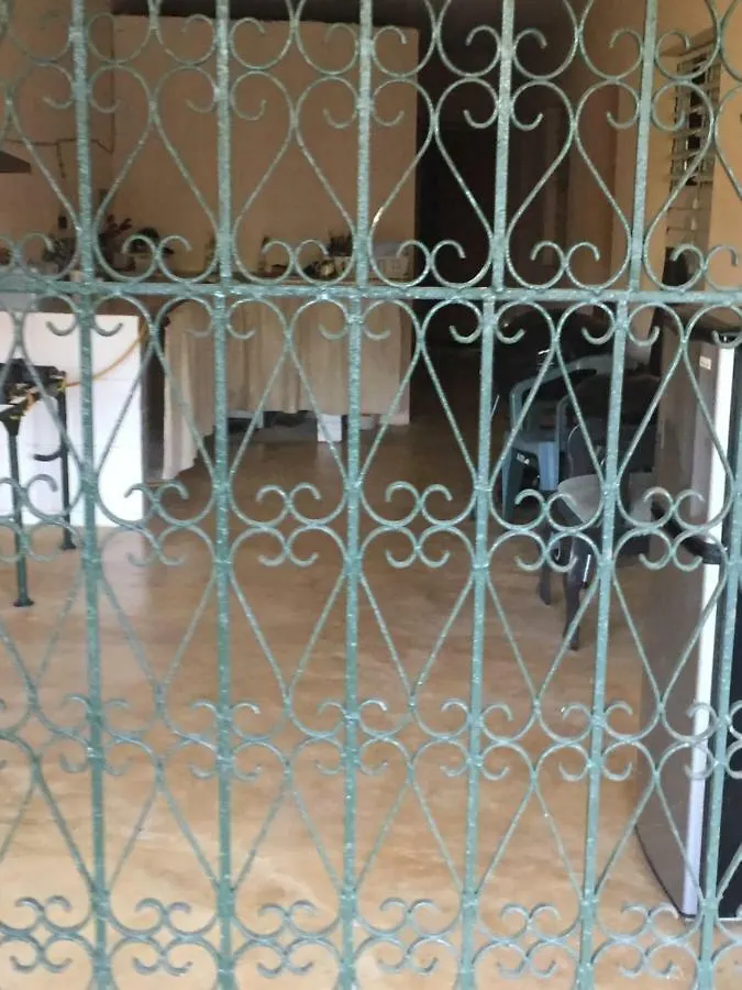 Luiggi Hostel 拉斯特拉纳斯 0*,